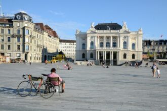 zurich opera house 2213737 1280